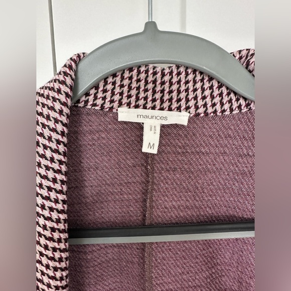 Blazer - Picture 3 of 4